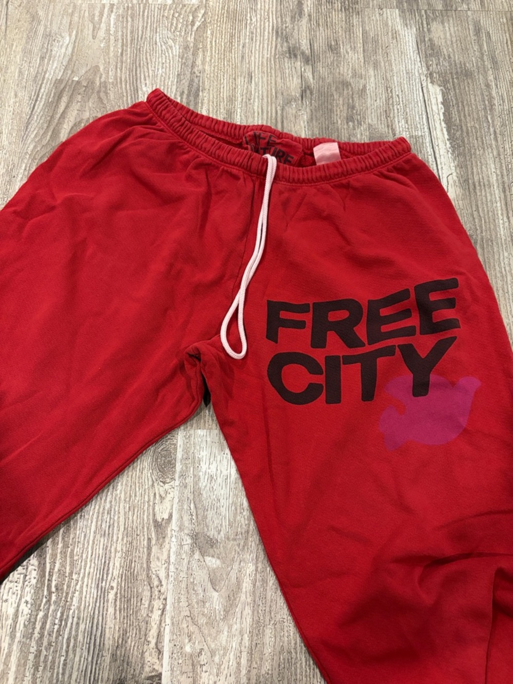 FREECITY sweatpant in red